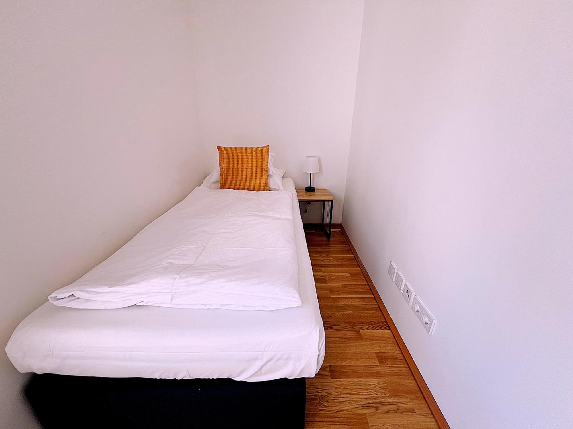 Modern, New, Next To Metro - Gg13 Apartments Вена Номер фото
